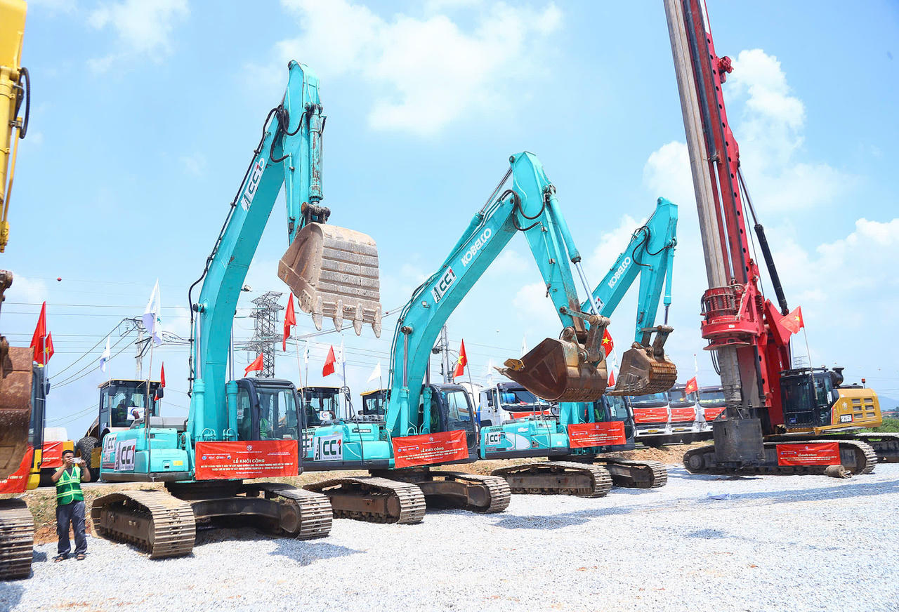 Khởi công cao tốc thuộc Vành đai 4 Hà Nội