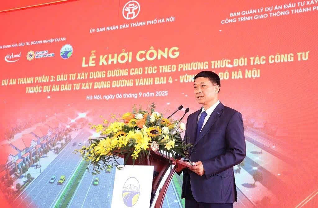 Phó Chủ tịch Quốc hội Vũ Hồng Thanh phát biểu tại buổi lễ.