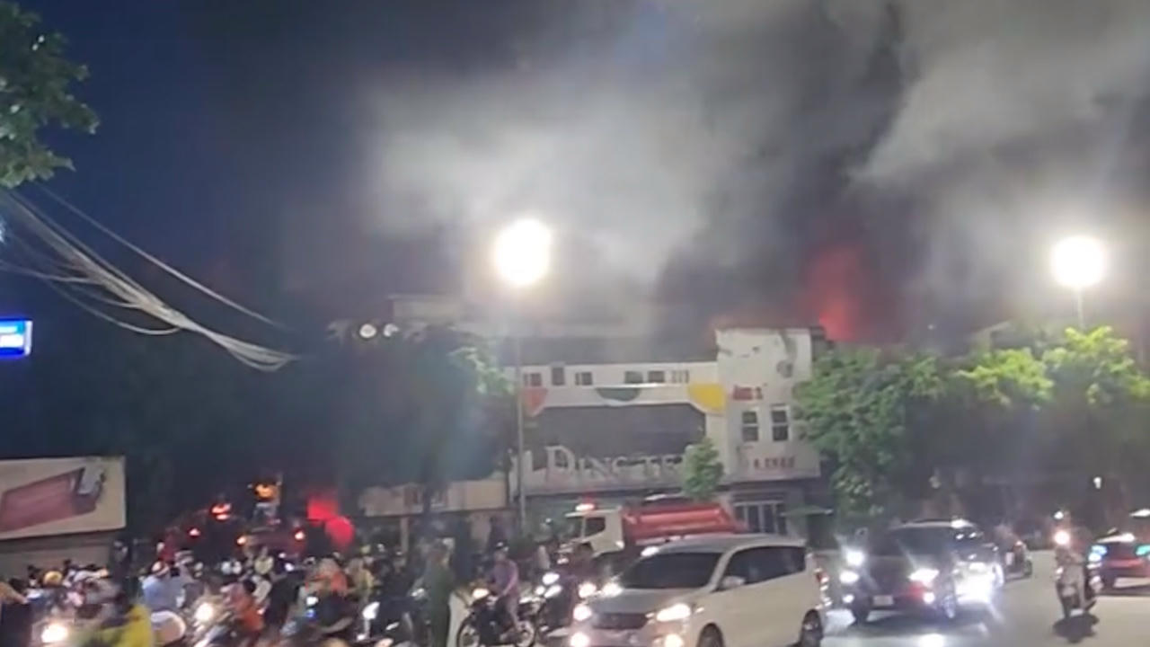 Hà Nội: Cháy lớn trong ngõ 638 Ngô Gia Tự