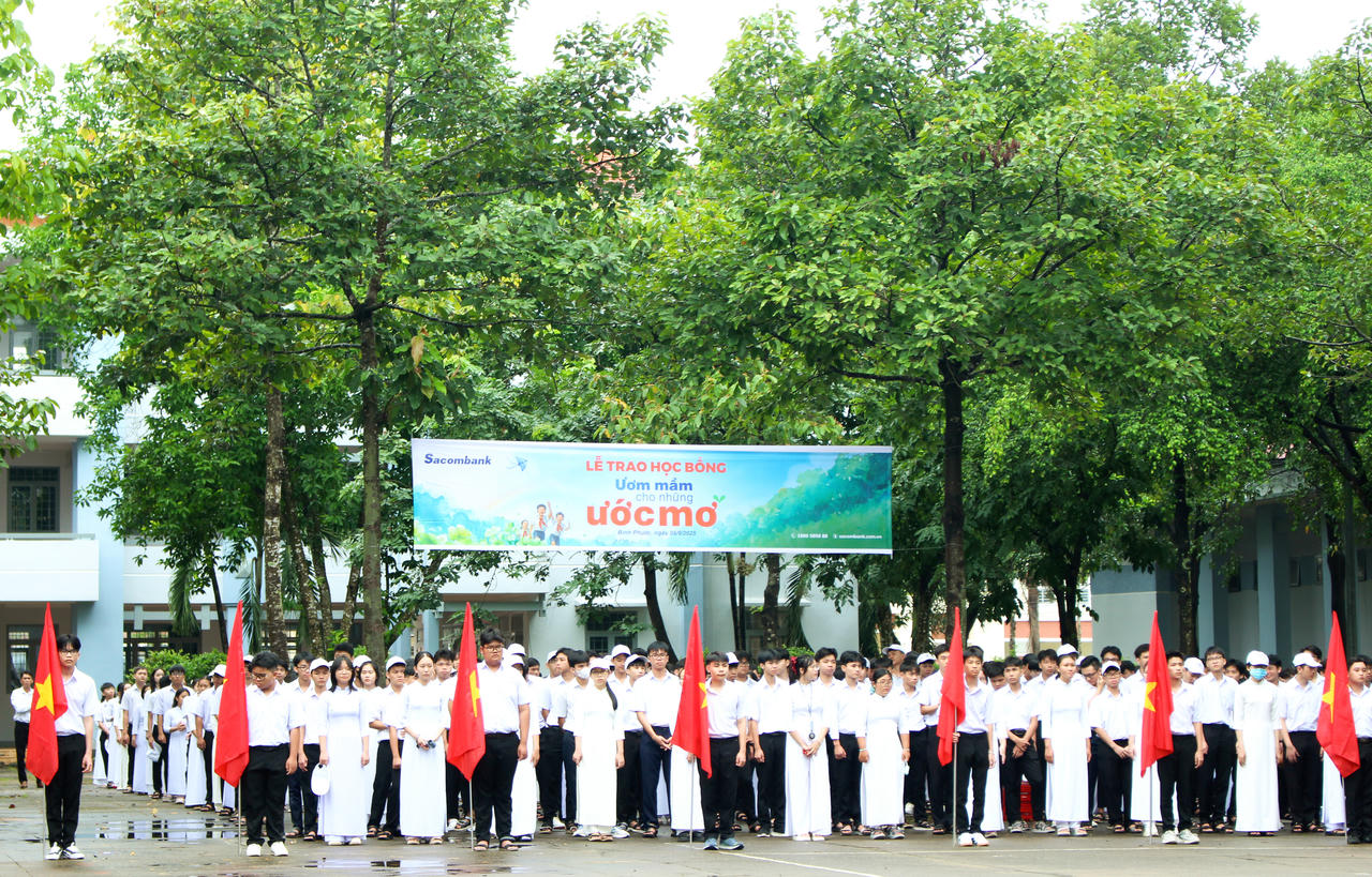 Sacombank 'Ươm mầm cho những ước mơ' - chung tay vun đắp thế hệ trẻ