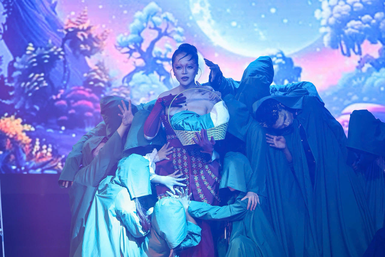 Diễn viên Thu Quỳnh (Nhà hát Tuổi trẻ Việt Nam) lần đầu thử sức với nhạc kịch (ảnh C.N.Ánh)