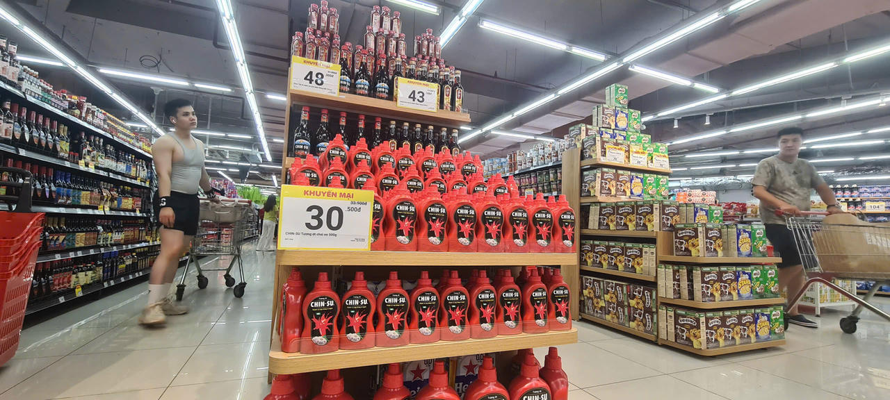 Siêu thị WinMart: Vừa thưởng thức âm nhạc vừa mua sắm giảm giá 'sập sàn'

