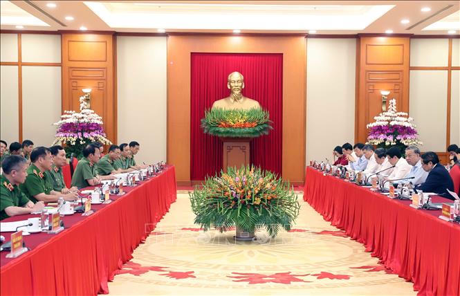 Tổng Bí thư Tô Lâm chủ trì buổi làm việc. Ảnh: TTXVN