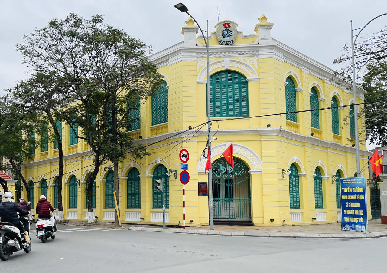 Trụ sở Liên đoàn lao động thành phố, nay là Công an phường Hồng Bàng.
