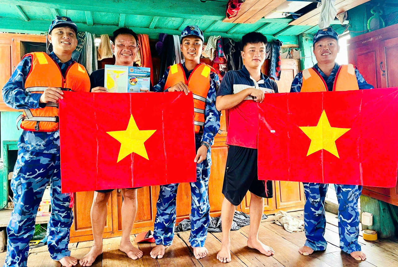 Bộ Tư lệnh Vùng Cảnh sát biển 1 nỗ lực chung tay gỡ “thẻ vàng” thủy sản