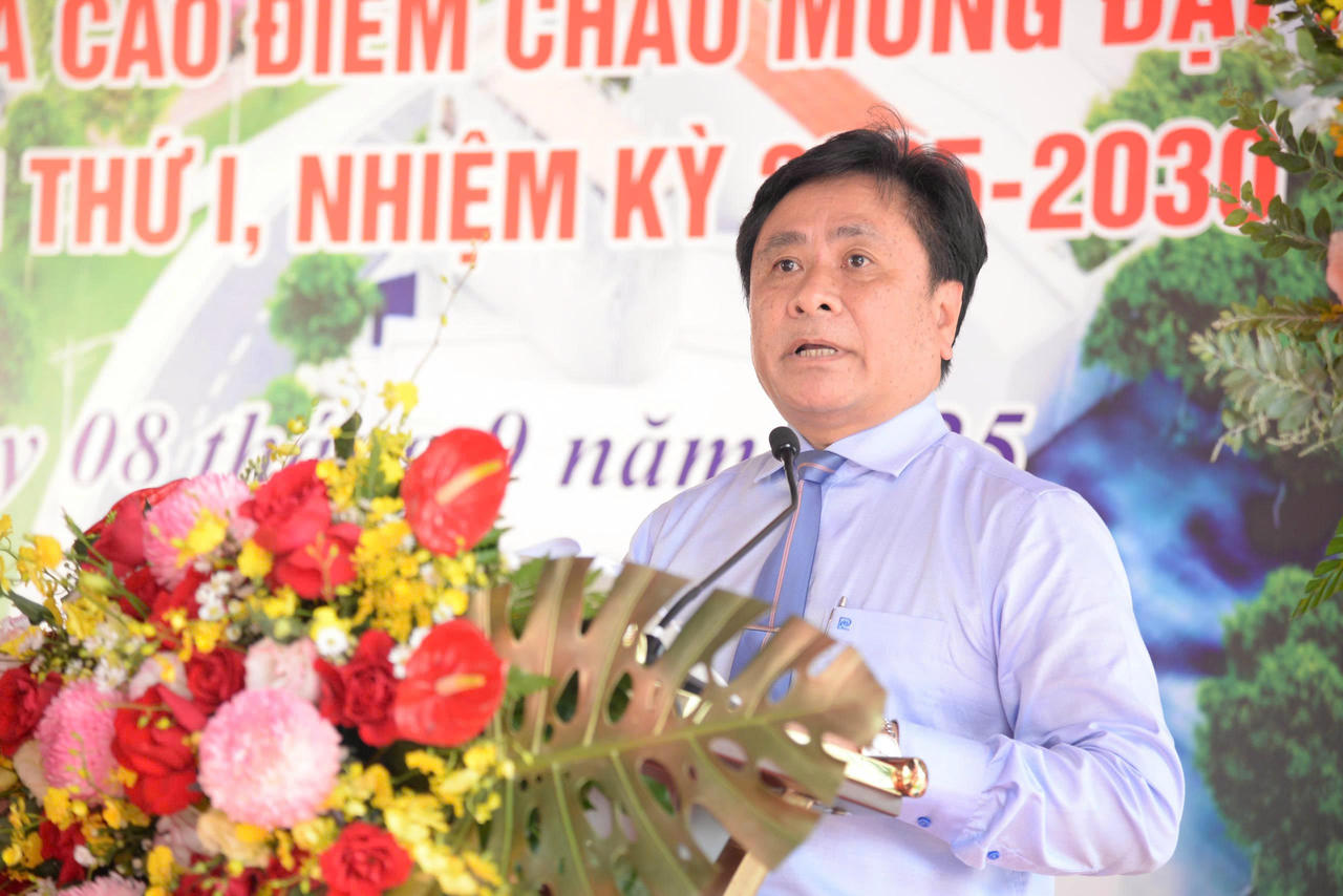 Phó Chủ tịch UBND tỉnh Đồng Tháp Trần Văn Dũng phát biểu.
