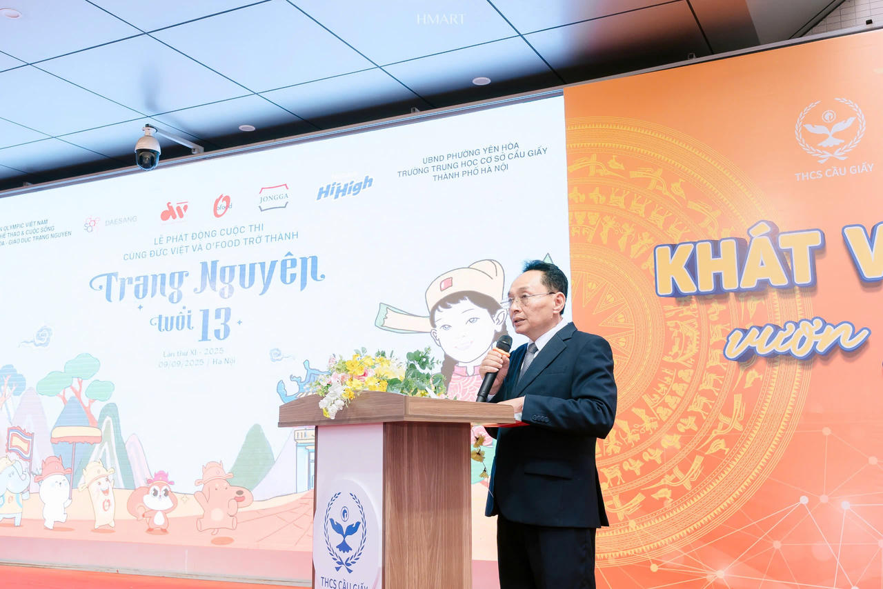 Nhà báo Nguyễn Hữu Phước – Tổng Biên tập Tạp chí Thể thao và Cuộc sống, Trưởng Ban Tổ chức cuộc thi phát biểu tại buổi lễ. (Ảnh: BTC)