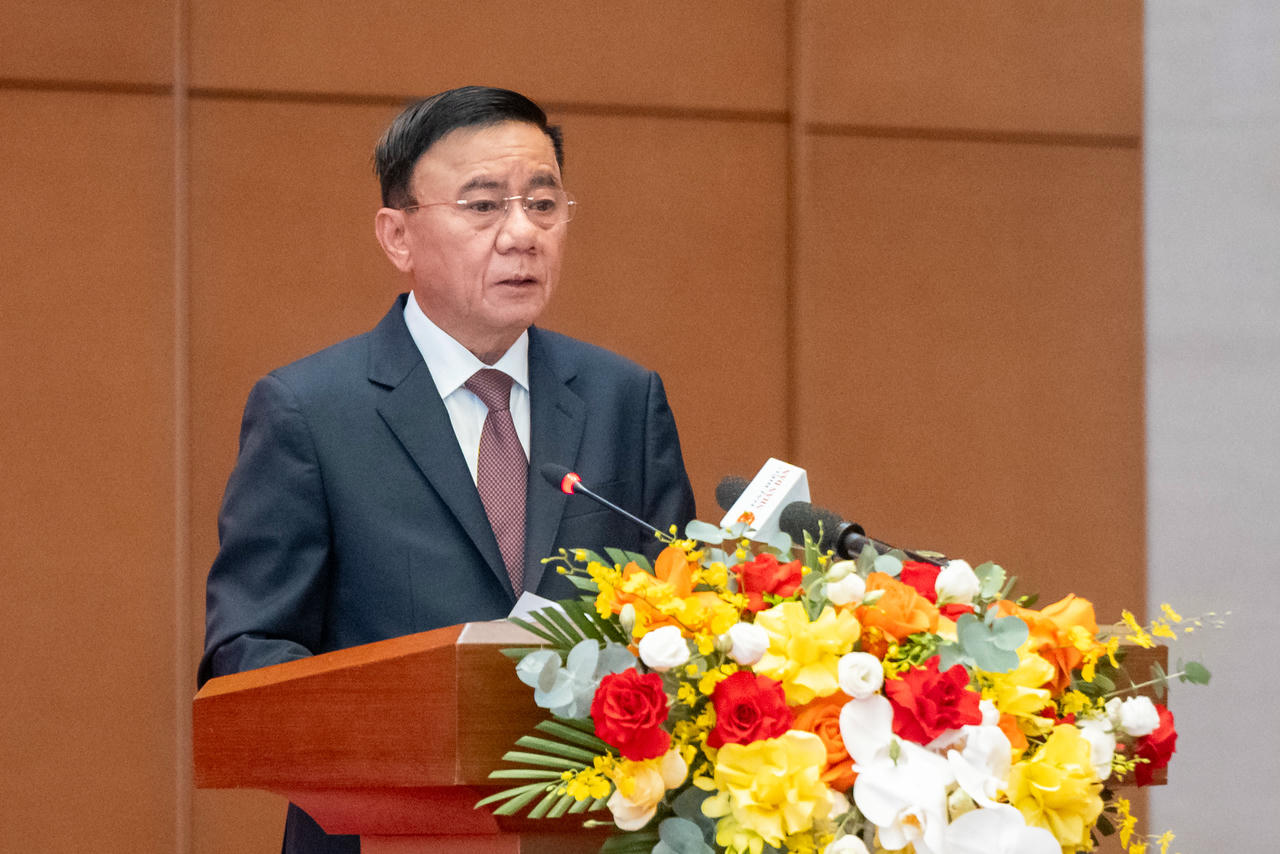 Thường trực Ban Bí thư Trần Cẩm Tú phát biểu tại Hội thảo. (Ảnh: quochoi.vn)