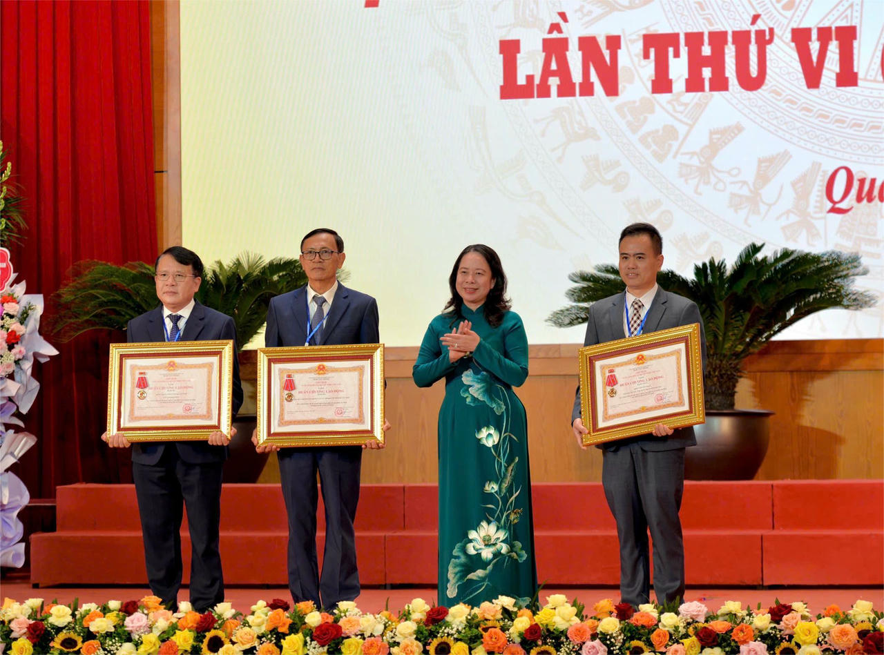 Phó Chủ tịch nước Võ Thị Ánh Xuân dự Đại hội thi đua yêu nước tỉnh Quảng Ninh