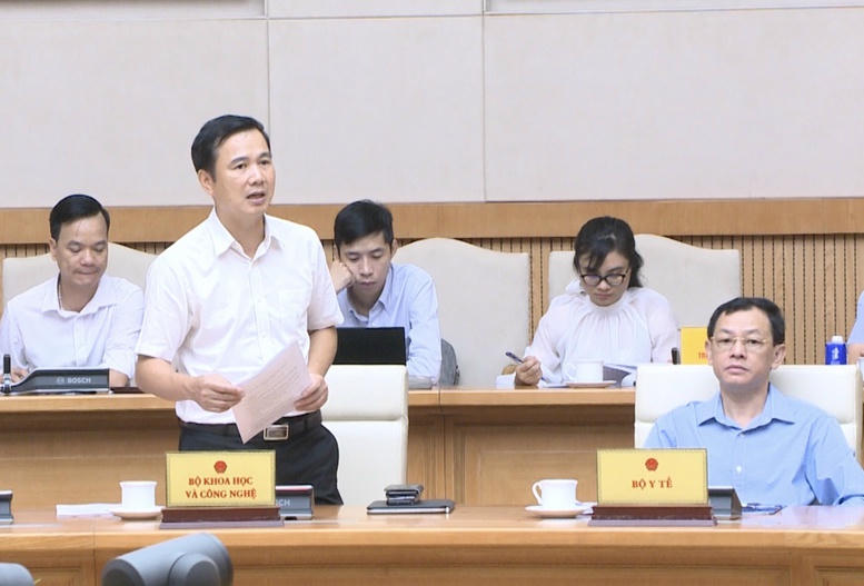 Thứ trưởng Bộ KH&CN Bùi Thế Duy phát biểu tại cuộc họp (Ảnh: Bộ KH&CN)