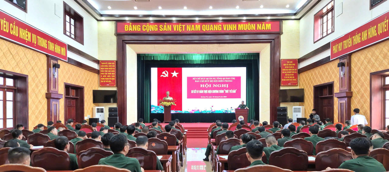 Toàn cảnh hội nghị.