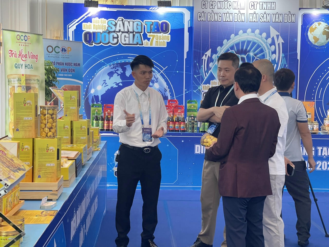 Trà hoa vàng, sản phẩm OCOP của tỉnh Quảng Ninh được mệnh danh là "nữ hoàng của các loại trà", là sản phẩm tốt cho sức khỏe như phòng, chống ung thư, huyết áp cao...