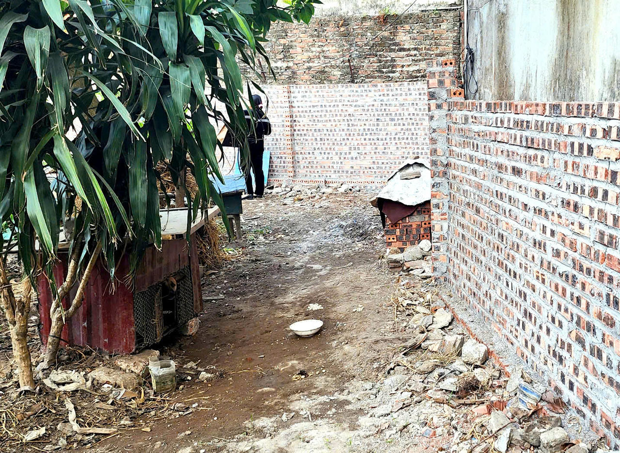 Diện tích 76,2 m2 đất nằm trong diện tích 2558m2 của cụ Hồi đang bị chính quyền coi là “đất giao thông”.