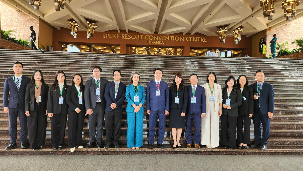 Đoàn Việt Nam tham dự Hội nghị lần thứ 63 của Tổ chức tham vấn pháp luật Á - Phi (AALCO) tại Kampala, Uganda.