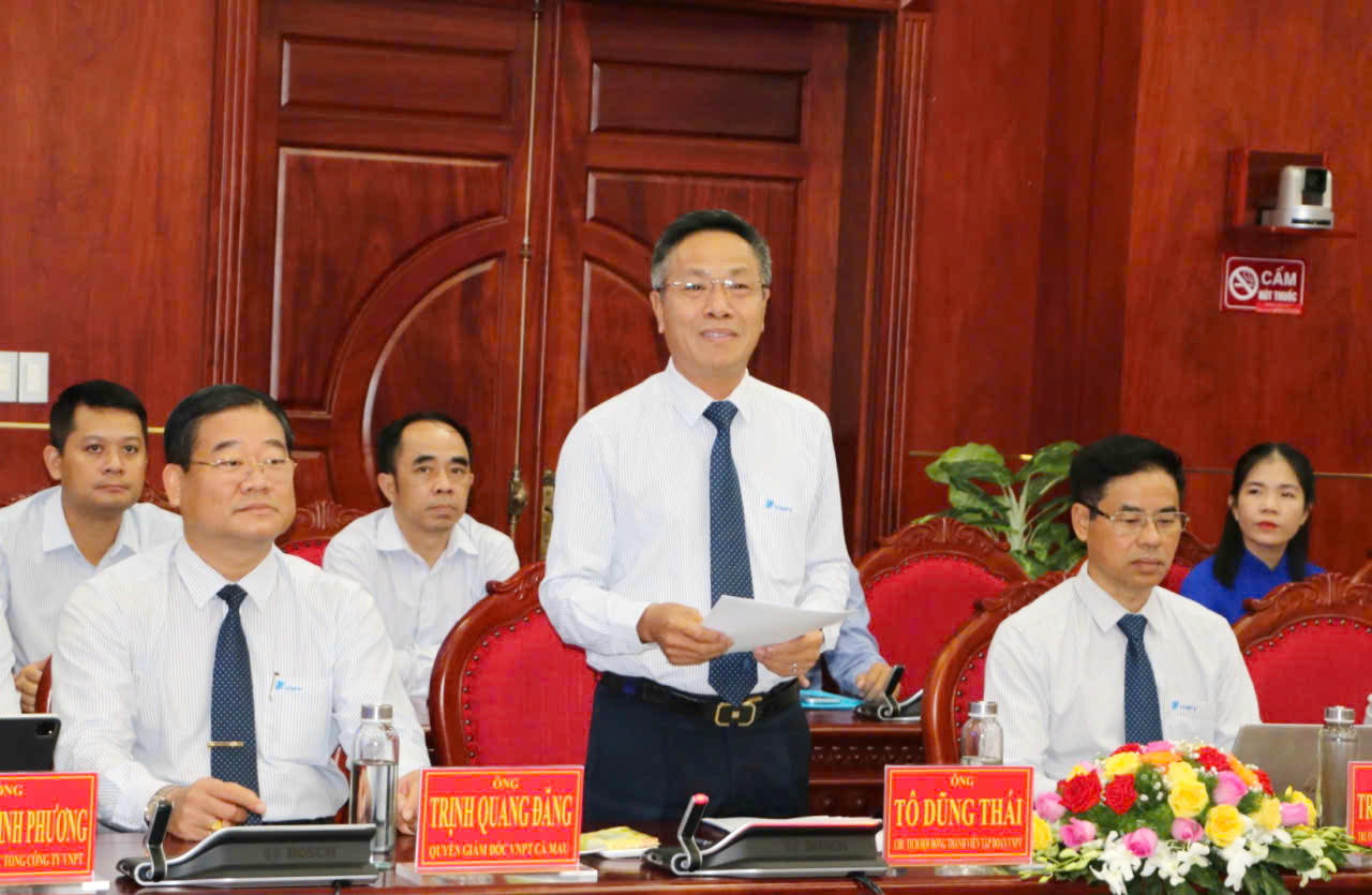 Ông Tô Dũng Thái - Ủy viên Ban Chấp hành Đảng bộ Chính phủ, Bí thư Đảng ủy, Chủ tịch Hội đồng thành viên VNPT phát biểu tại lễ ký kết.