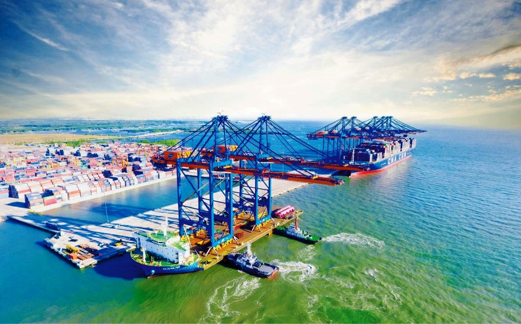 Quảng Ngãi đặt mục tiêu đến năm 2030 sẽ trở thành tỉnh phát triển khá, là cực tăng trưởng quan trọng của khu vực miền Trung - Tây Nguyên