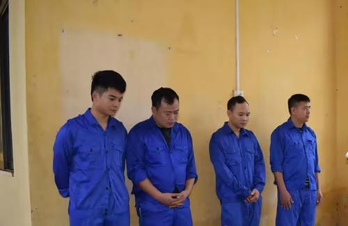 Bắt nhóm đối tượng dàn cảnh mua bán tiền điện tử để chiếm đoạt 3 tỷ đồng
