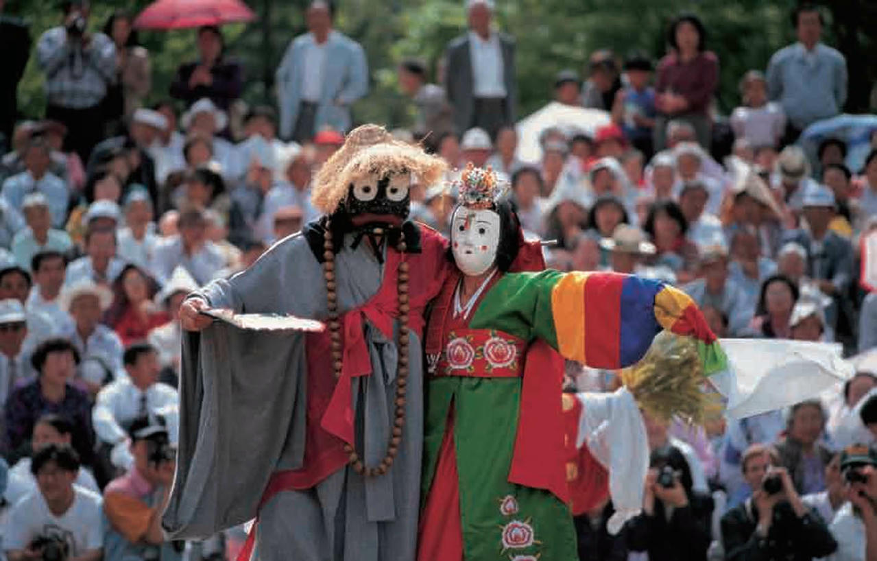 Hàn Quốc chú trọng đưa mỗi nghệ nhân trở thành “đại sứ văn hóa sống”.
(Ảnh: Korean Heritage)