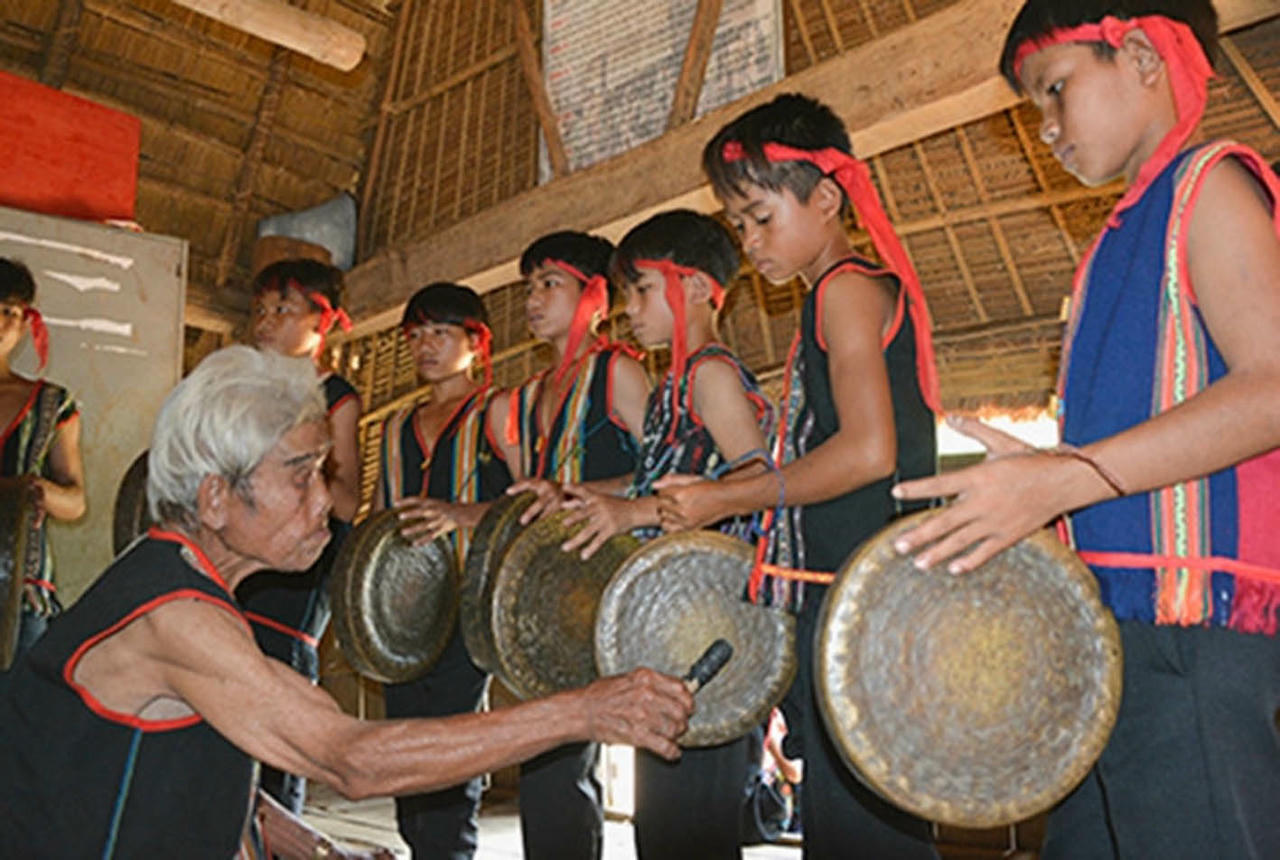 https://cdn.baophapluat.vn/w1280/uploaded/images/2025/09/12/1fef6a66-18f5-424c-994a-472632ff3186.jpg