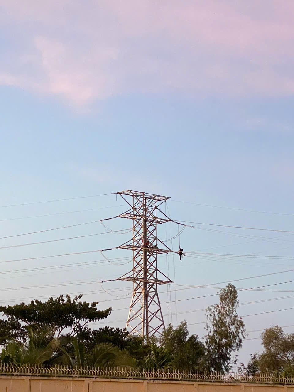Công trình Lộ ra 220kV Châu Thành chuyển tiếp trên đường dây 110kV mạch đơn Vị Thanh - Long Mỹ, thành phố Cần Thơ, hoàn thành ngày 18/8.