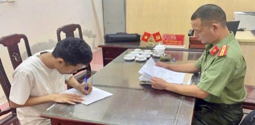 Bị can Lã Minh Lợi tại cơ quan công an. 