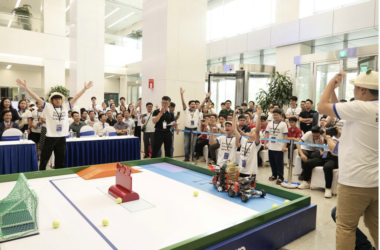 Các đội tham gia cuộc thi