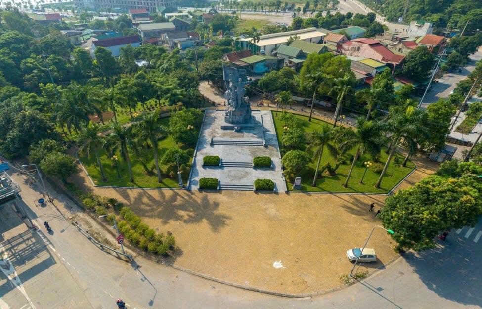 Ngã ba Bến Thuỷ - địa điểm đấu tranh của công nông ngày 1/5/1930.