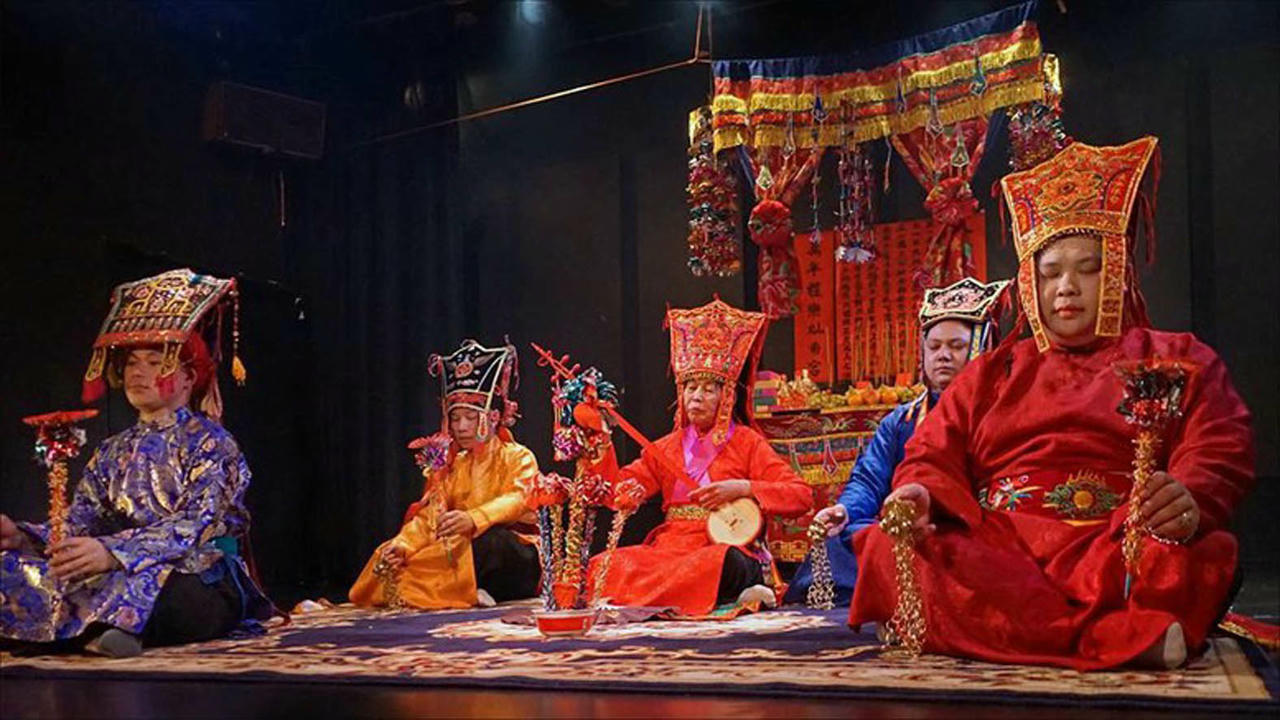 Trong hành trình bảo tồn di sản nghệ nhân rất cần được chính sách pháp luật đồng hành hỗ trợ. (Ảnh minh họa - Nguồn: VGP)