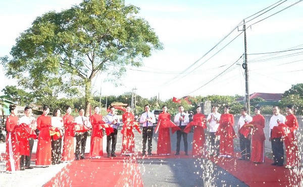 20 ngày làm nên ‘con đường cao tốc’ ở làng quê Quảng Trị