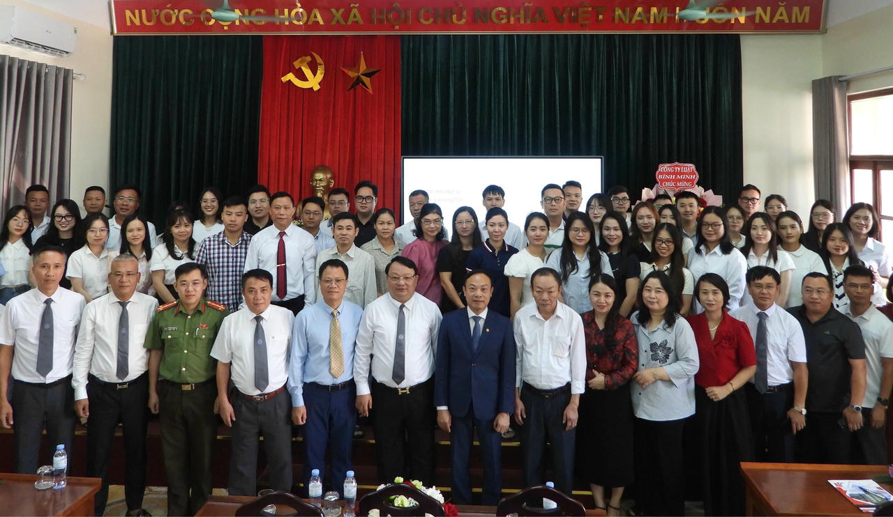 Lễ khai giảng lớp đào tạo nghề luật sư tại Quảng Ninh