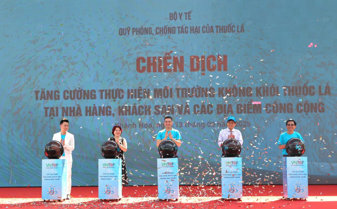 Lan tỏa thông điệp 'môi trường không khói thuốc' từ Nha Trang đến cả nước