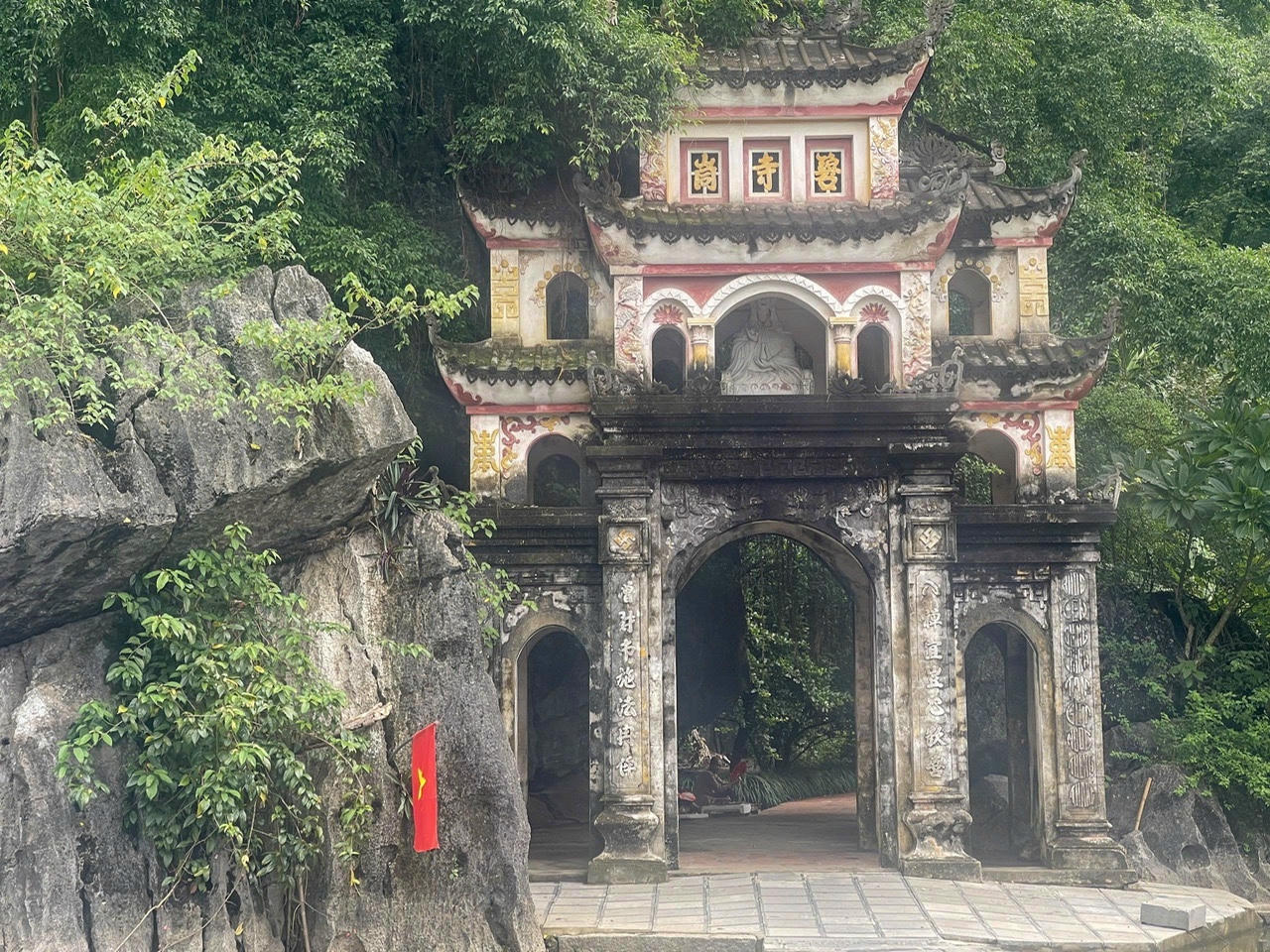 Tam Cốc - Bích Động: vẻ đẹp rất riêng không thể bỏ lỡ khi tới Ninh Bình