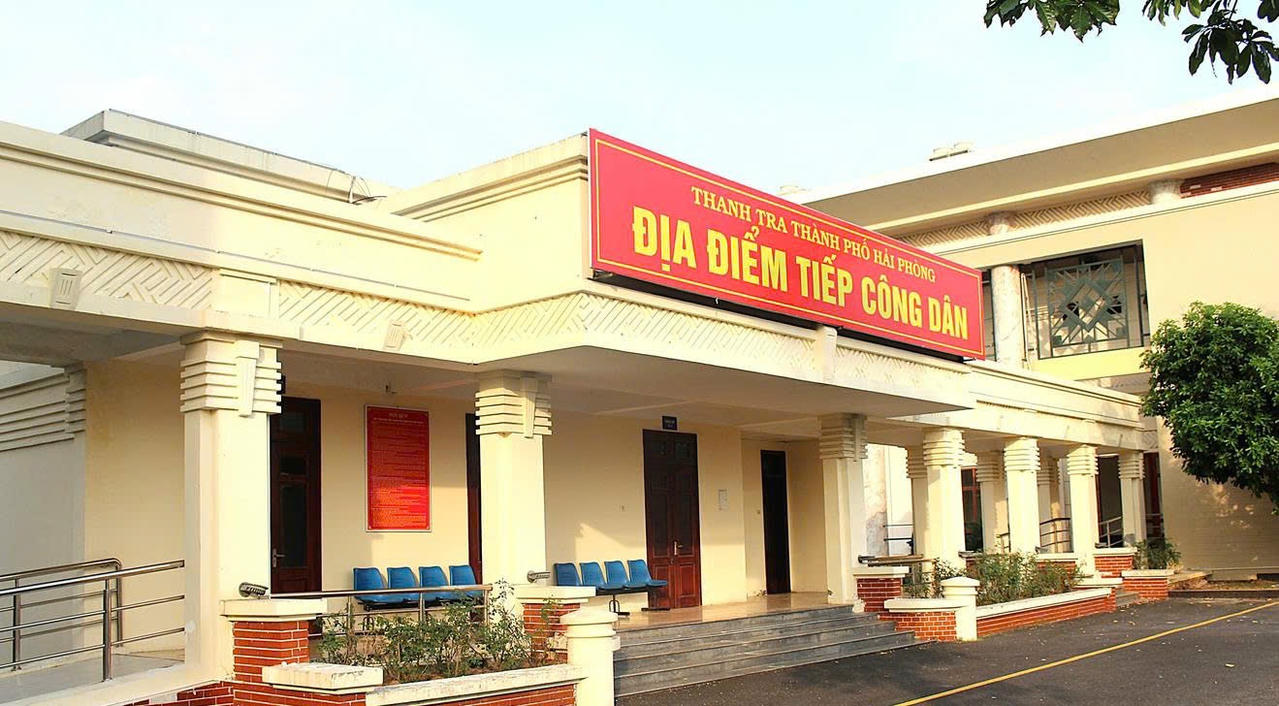 Việc tiếp công dân trực tuyến được tổ chức tại trụ sở UBND thành phố, UBND cấp xã và những địa điểm phù hợp khác, có giá trị pháp lý tương đương với hình thức tiếp công dân trực tiếp.