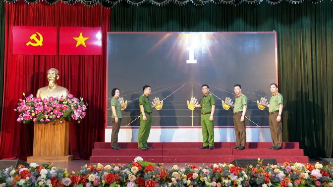 Phát động Cuộc thi trắc nghiệm trực tuyến “Công an tỉnh Hưng Yên với phát triển khoa học, công nghệ, đổi mới sáng tạo và chuyển đổi số”