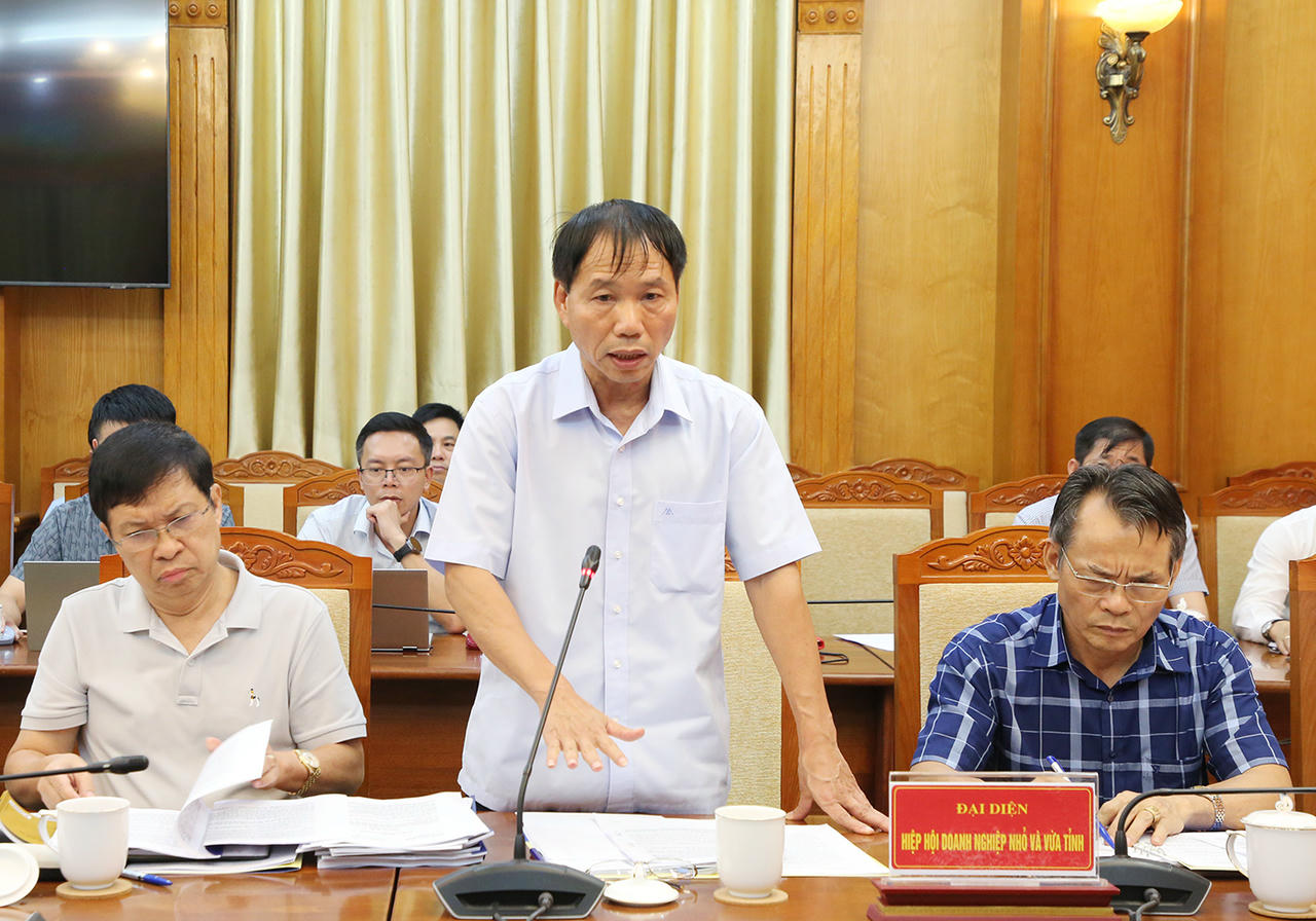 Đại diện doanh nghiệp tỉnh Bắc Ninh phát biểu.