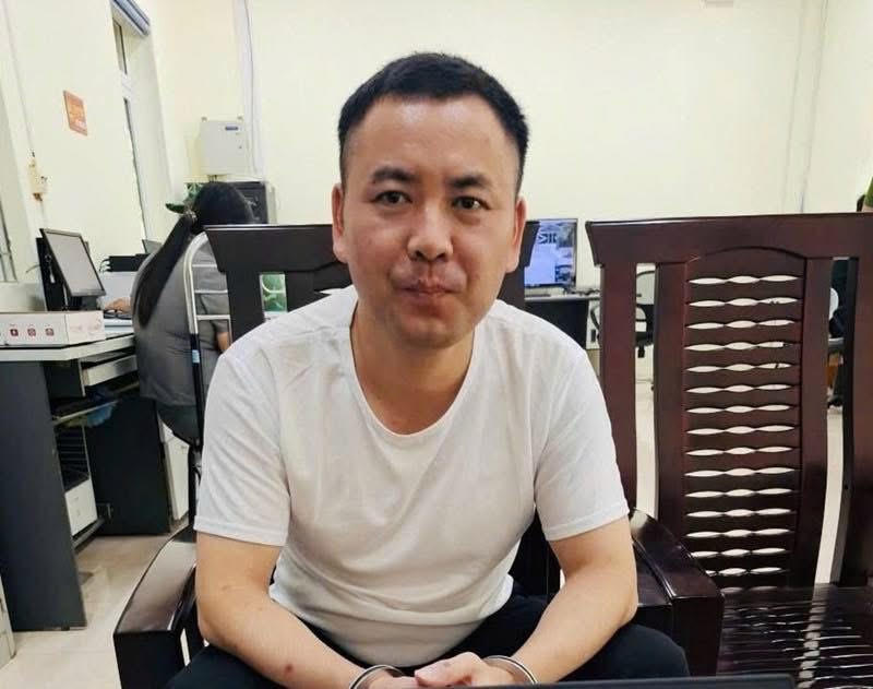 Đối tượng cầm đầu đường dây đưa người vượt biên trái phép ra đầu thú
