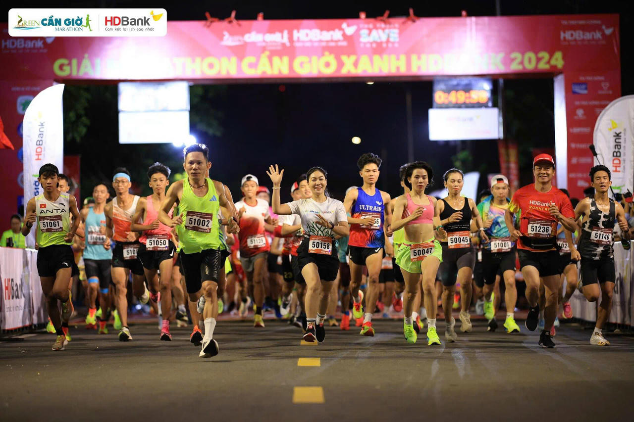  















Đường đua xanh là nơi hội tụ quen thuộc của hơn 3.000
runners trong nước và quốc tế nhiều năm qua



