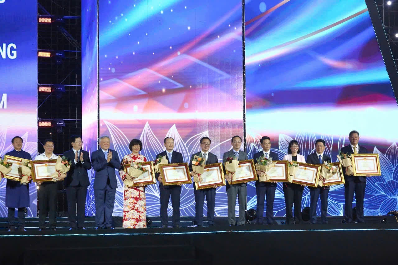 Hải Phòng đạt giải “Không gian trưng bày tiêu biểu” tại Triển lãm thành tựu đất nước Hải Phòng đạt giải “Không gian trưng bày tiêu biểu” tại Triển lãm thành tựu đất nước