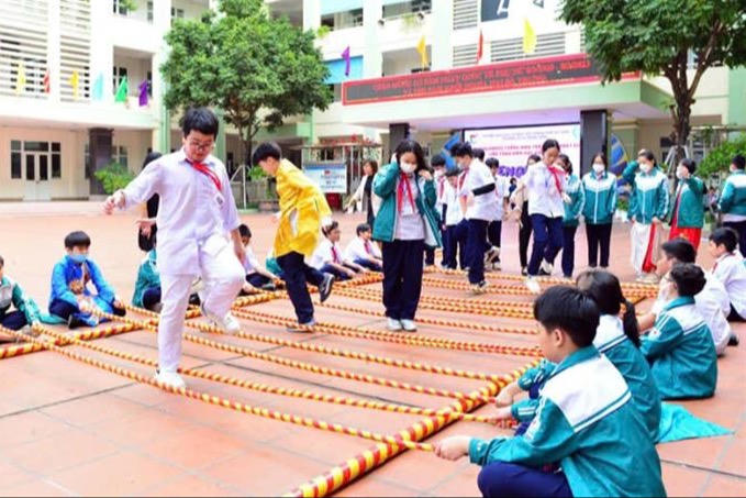 4 nhóm chuyên gia, nghệ sĩ được ưu tiên mời tham gia hoạt động giáo dục ở trường học