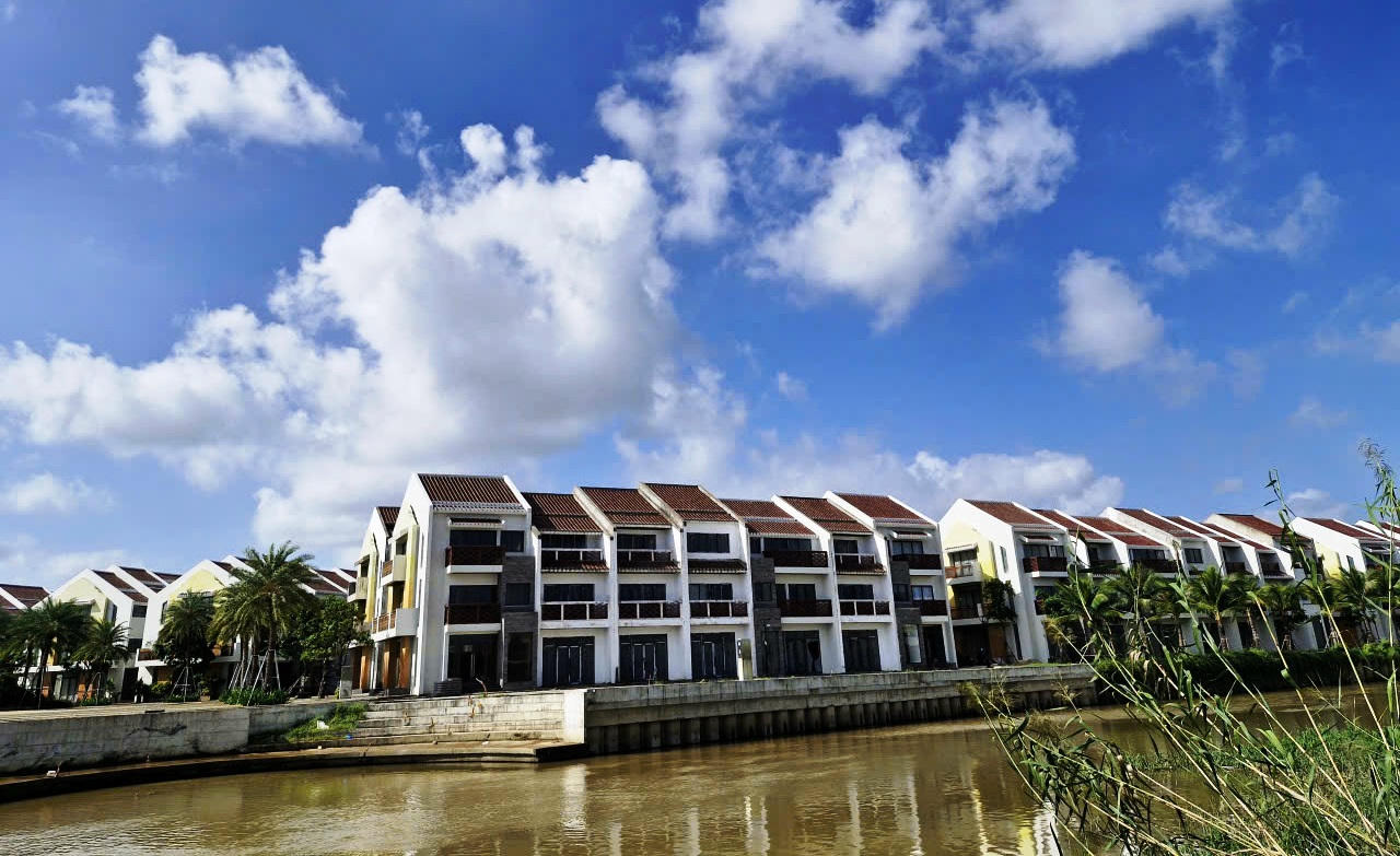 Cận cảnh loạt biệt thự nằm sát phố cổ Hội An bị ngân hàng siết nợ, bán đấu giá