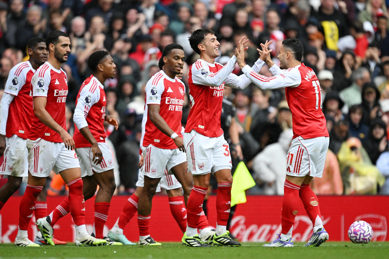 Những cuộc đối đầu hấp dẫn ở lượt đầu Champions League