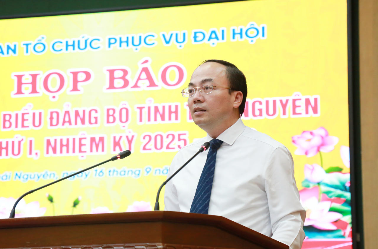 Ông Nguyễn Đăng Bình, Phó Bí thư Thường trực Tỉnh ủy Thái Nguyên phát biểu tại buổi họp báo.