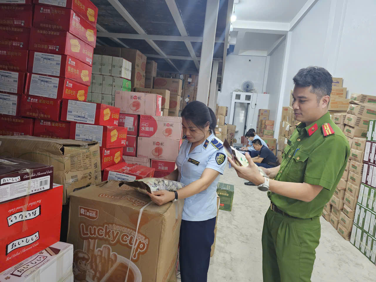 Về công tác kiểm tra an toàn thực phẩm dịp Tết Trung thu, lực lượng QLTT TP Hà Nội đã kiểm tra 162 vụ, xử lý 159 vụ vi phạm. 