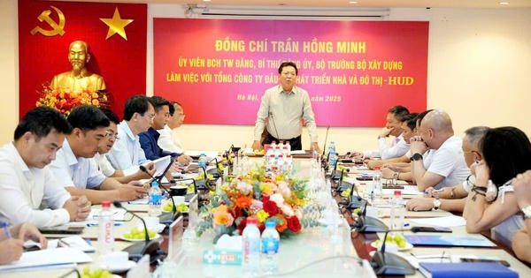 Bộ trưởng Xây dựng yêu cầu HUD phải đi đầu trong phát triển nhà ở xã hội