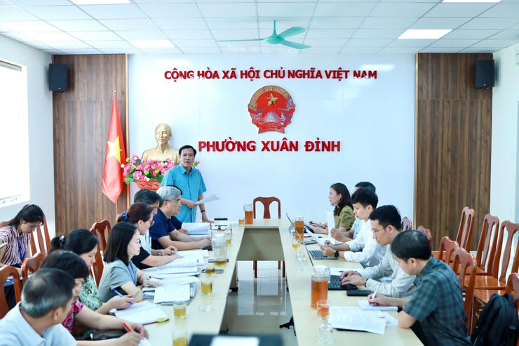 Quang cảnh buổi làm việc. (Ảnh: Tuấn Việt)