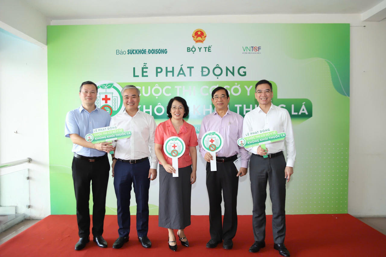 Tham gia thi 'Cơ sở y tế không khói thuốc lá' vì môi trường khám chữa bệnh trong lành, an toàn