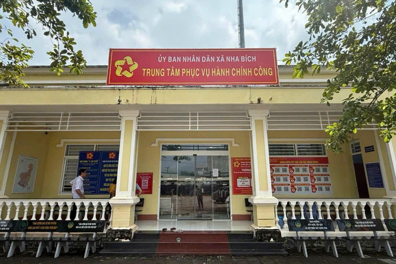 Trung tâm phục vụ hành chính công xã Nha Bích.