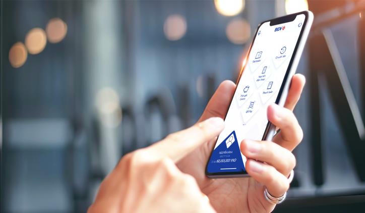 Người nhận tiền chuyển nhầm có bắt buộc phải hoàn trả lại?