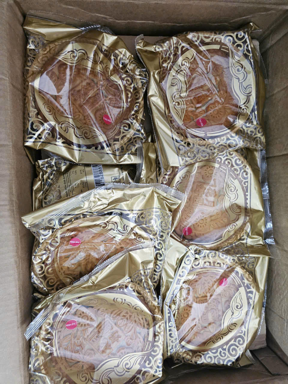 Những chiếc bánh Trung thu "3 không" tràn lan trên thị trường gây lo ngại tới sức khỏe người tiêu dùng. 