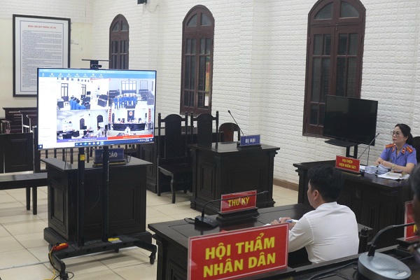 5 án chung thân cho nhóm người Lào vận chuyển gần 100kg ma túy tại Quảng Trị